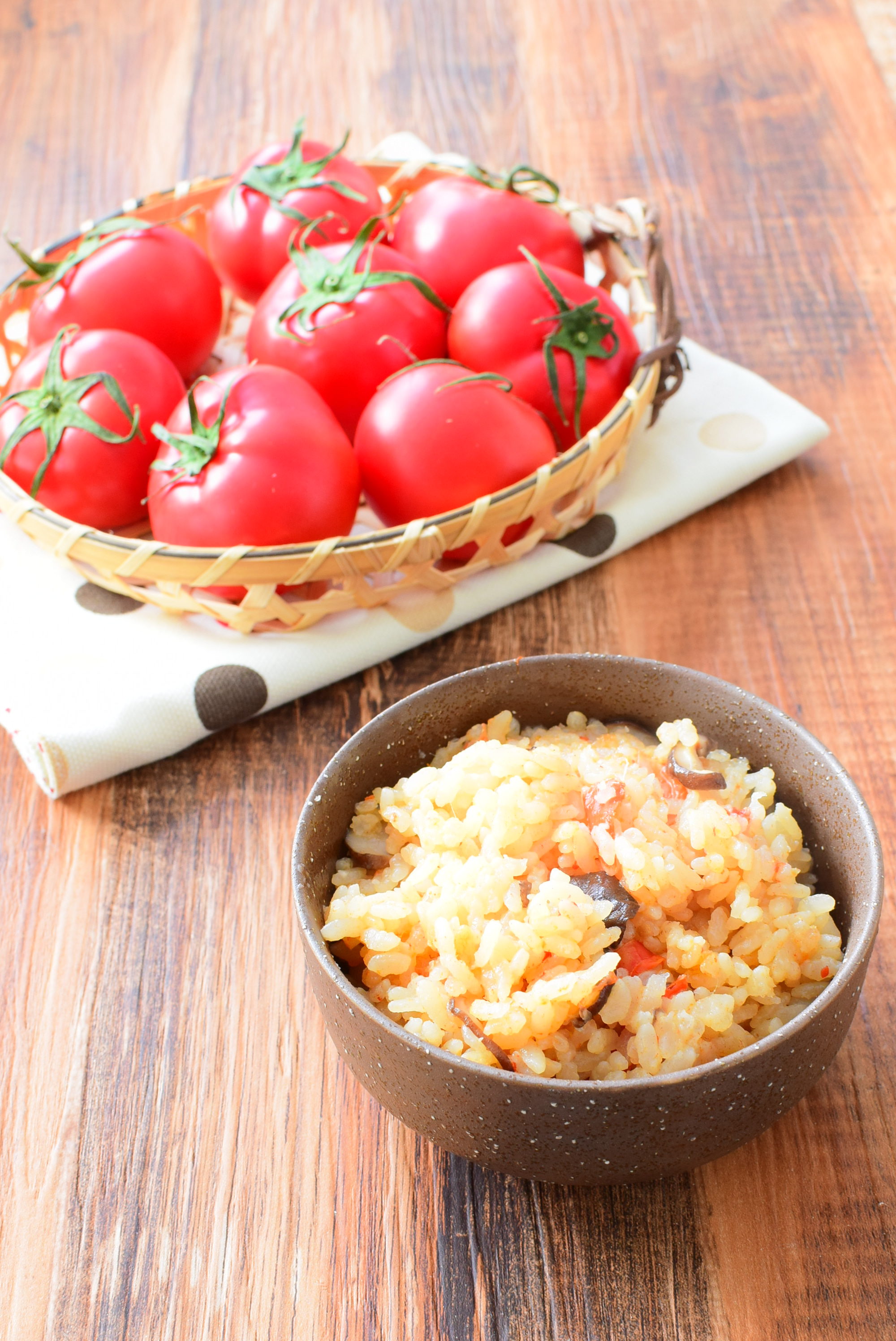 トマトとしいたけの炊き込みご飯のレシピ