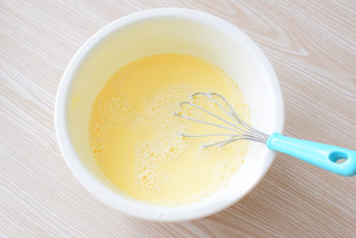 砂糖不使用！鍋で蒸す！メープルシロップのカスタードプリンのレシピの写真