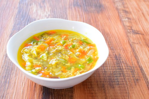 【食べるスープ】ボリューム満点！カレーコンソメスープのレシピの写真