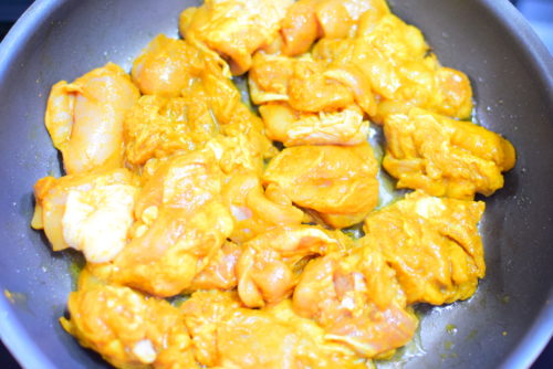 カレー漬け鶏もも焼きのレシピの写真