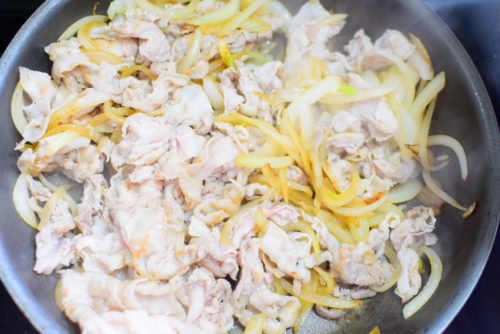 美味しいタレ！玉ねぎと豚バラの生姜焼きのレシピの写真