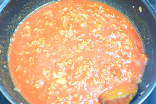 トマトジュースで簡単！ガーリックミートソースのレシピの写真