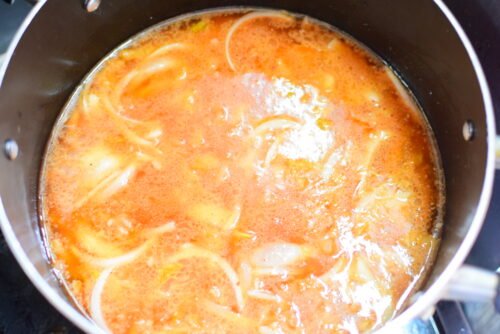 具だくさん！豚ひき肉入りキムチ味噌スープのレシピの写真