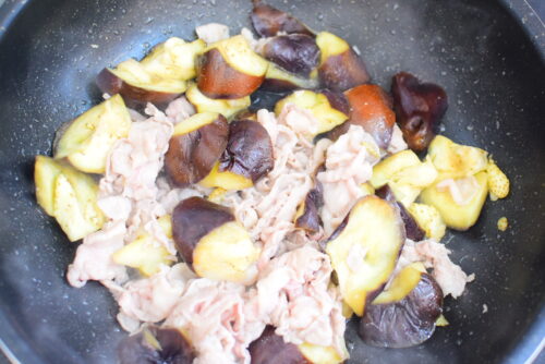 レンチンなすの豚バラ味噌炒めのレシピの写真