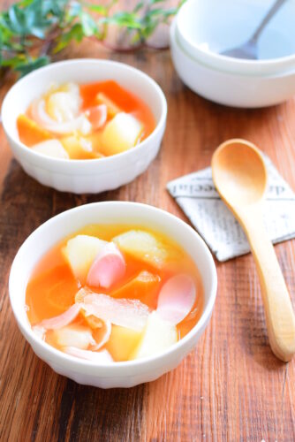 【魚肉ソーセージ入り】野菜ごろごろコンソメスープのレシピの写真