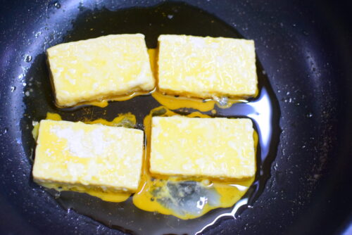 炒り卵で作るタルタルソースがけ♪豆腐のチキン南蛮風の写真