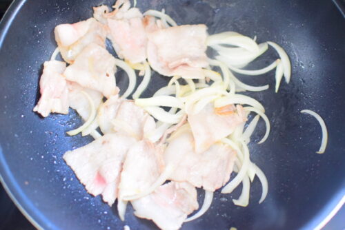 春雨でボリュームアップ！豚キムチ炒めのレシピの写真