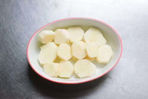【ミートソースのリメイク】長芋チーズ焼きのレシピの写真