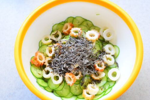 きゅうりとちくわの塩昆布サラダのレシピの写真