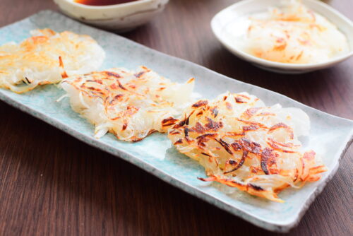 とろとろで美味しい！玉ねぎ焼きのレシピの写真